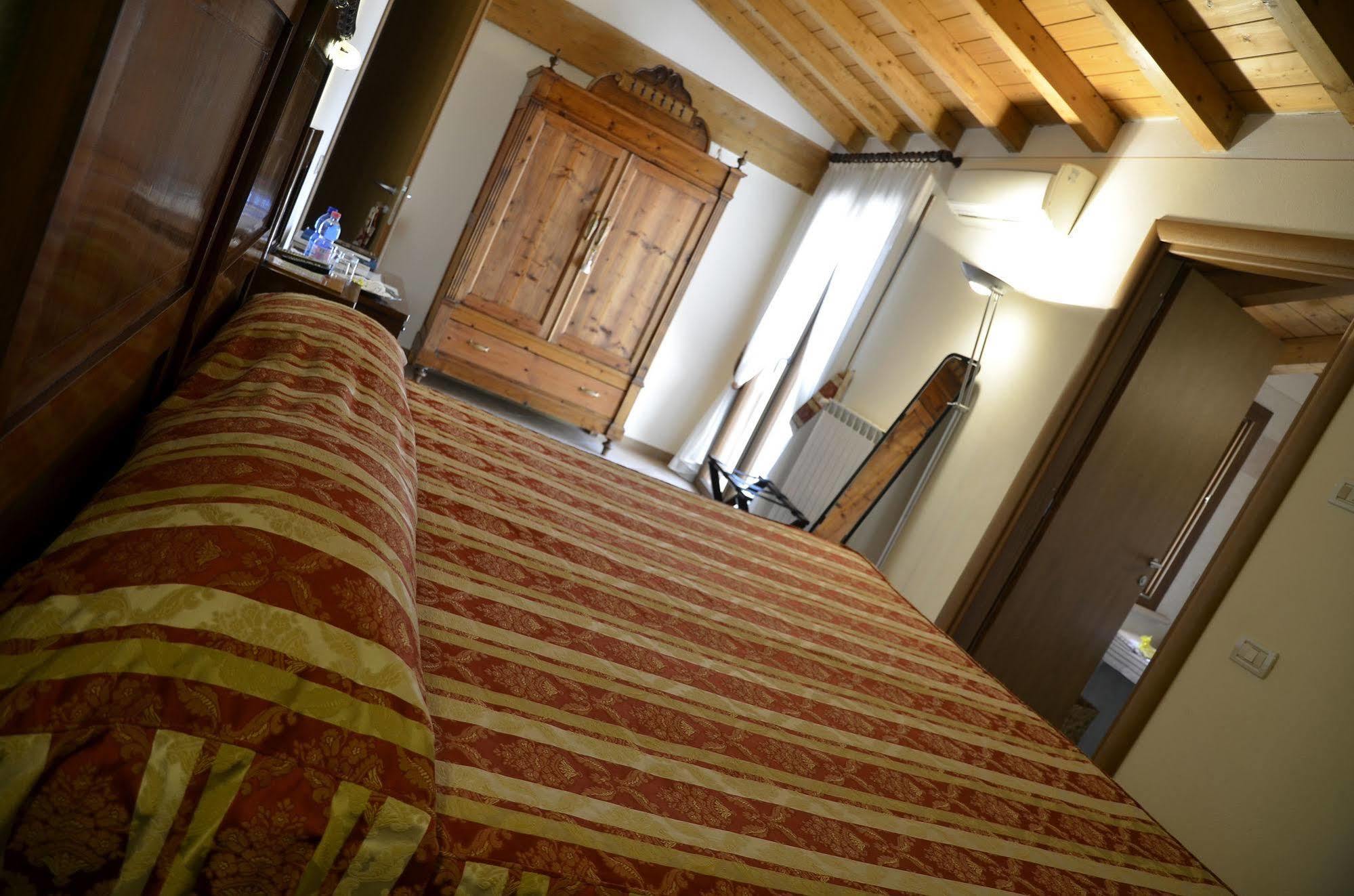 9 Muse Bed And Breakfast Canneto sull'Oglio Exterior foto