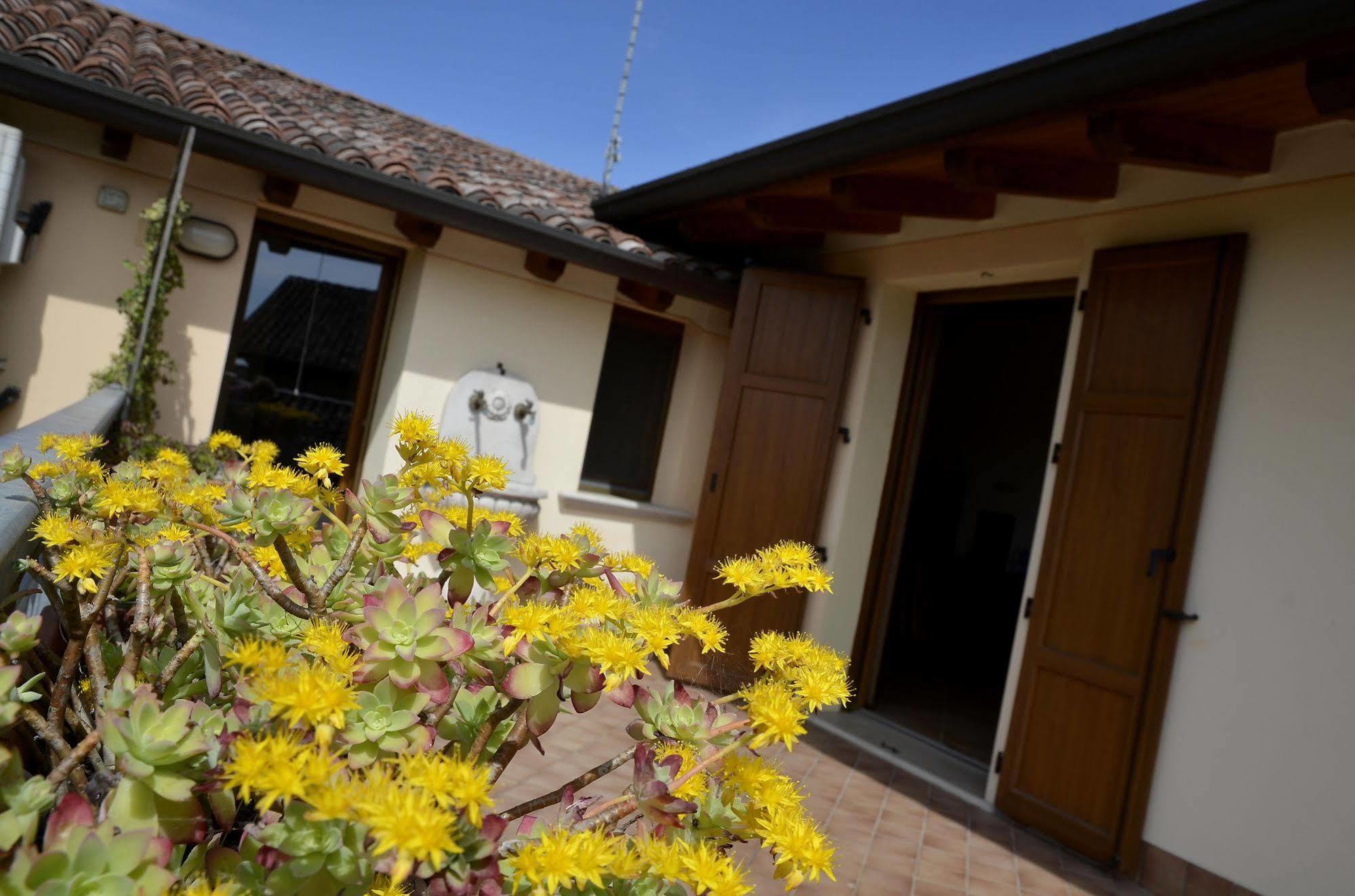 9 Muse Bed And Breakfast Canneto sull'Oglio Exterior foto