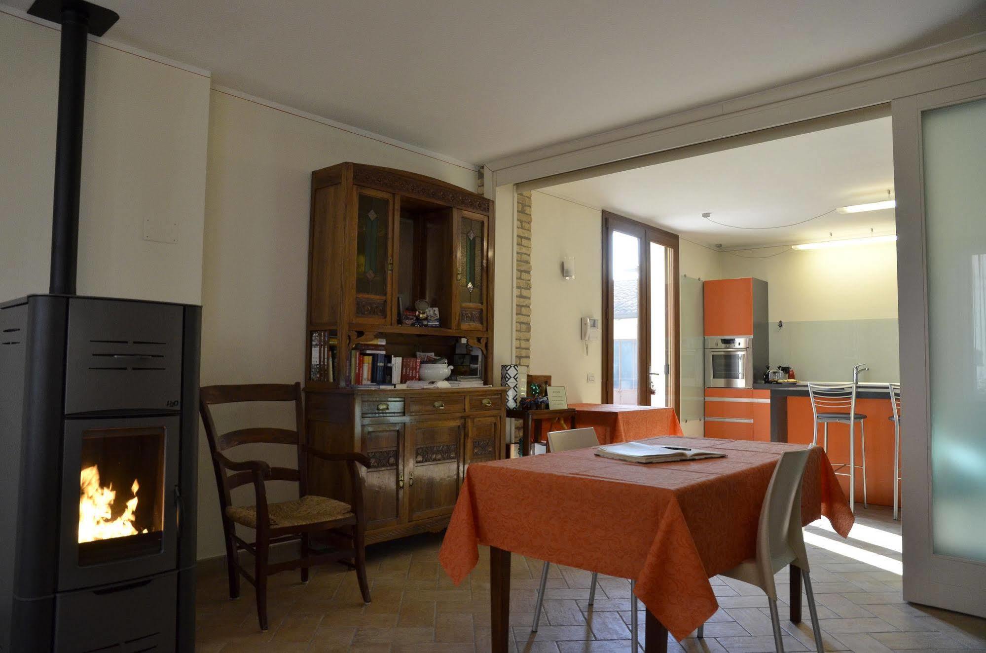 9 Muse Bed And Breakfast Canneto sull'Oglio Exterior foto